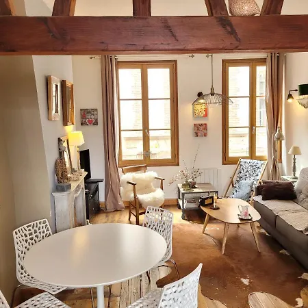 Appartamento -parking Privé -le Valentin -coeur Historique -la Clef De *