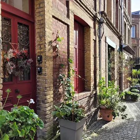 -parking Privé -le Valentin -coeur Historique -la Clef De