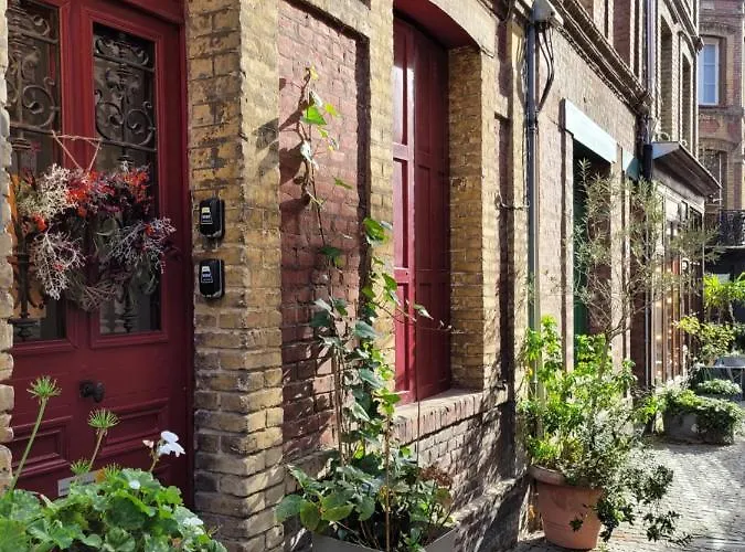 Parking Prive -le Valentin -coeur Historique -la Clef De