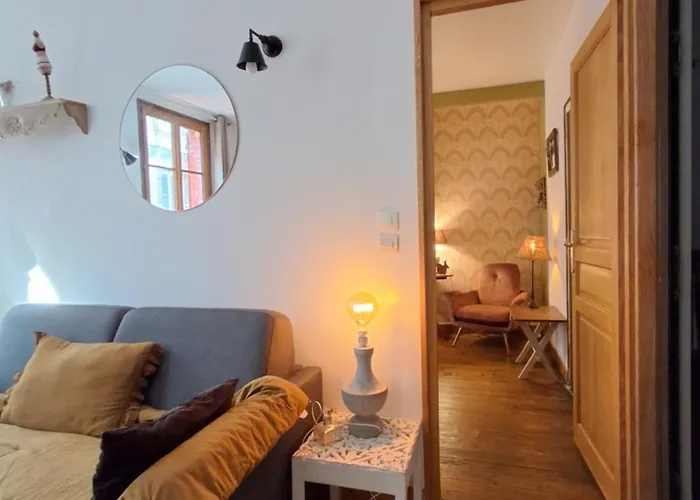 Parking Prive -le Valentin -coeur Historique -la Clef De 옹플뢰르