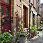 Parking Prive -le Valentin -coeur Historique -la Clef De