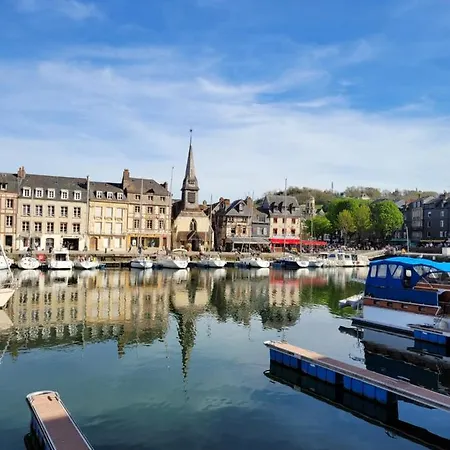 Appartement Parking Prive -le Valentin -coeur Historique -la Clef De