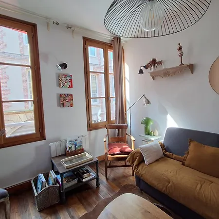 Apartment Parking Prive -le Valentin -coeur Historique -la Clef De