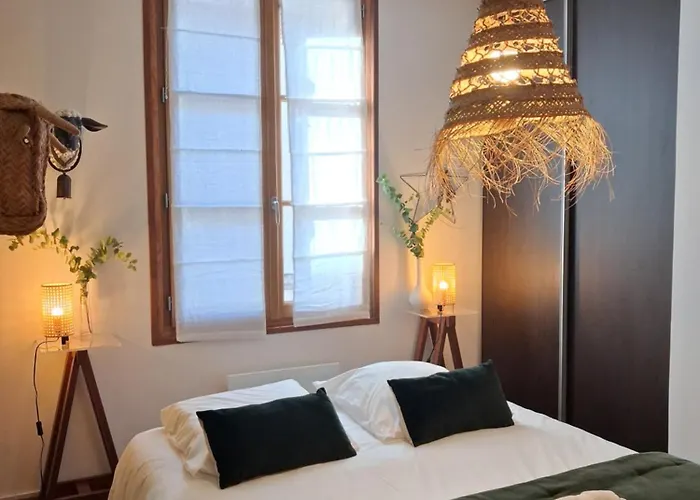 Parking Prive -le Valentin -coeur Historique -la Clef De Apartment Honfleur